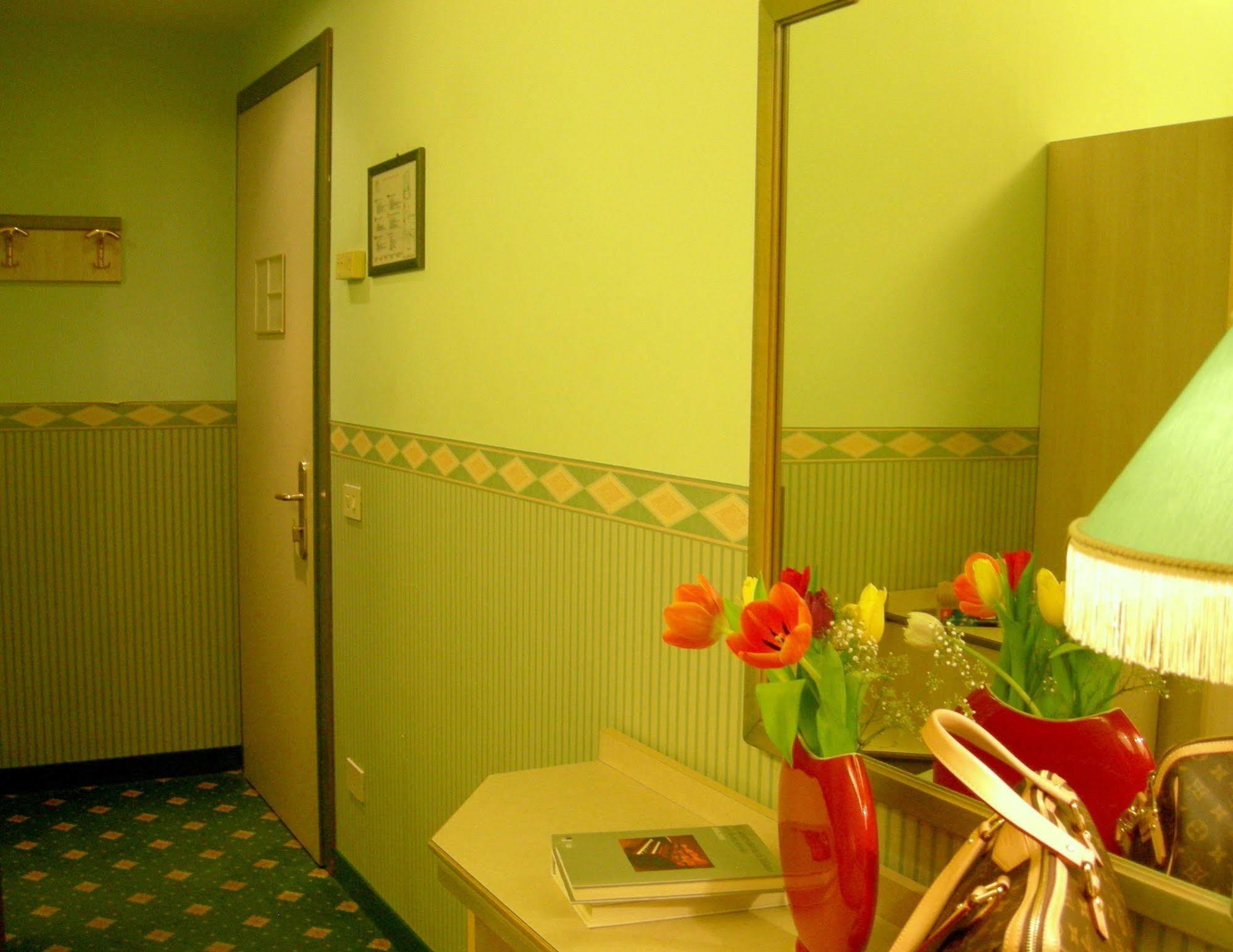 Buenos Aires Hotel 米兰 外观 照片
